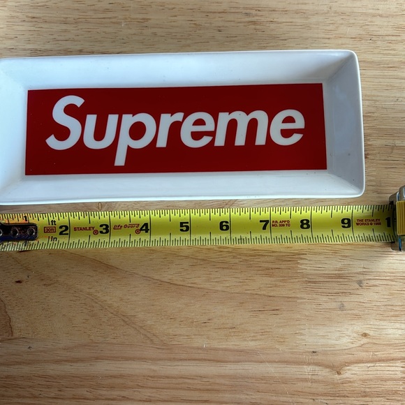 Supreme Tray - Picture 2 of 4